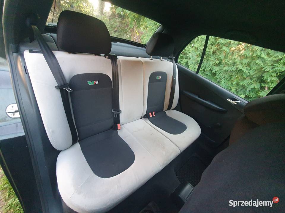 Skoda Fabia RS 130 ekonomiczne szybkie auto do wspomaganie kierownicy