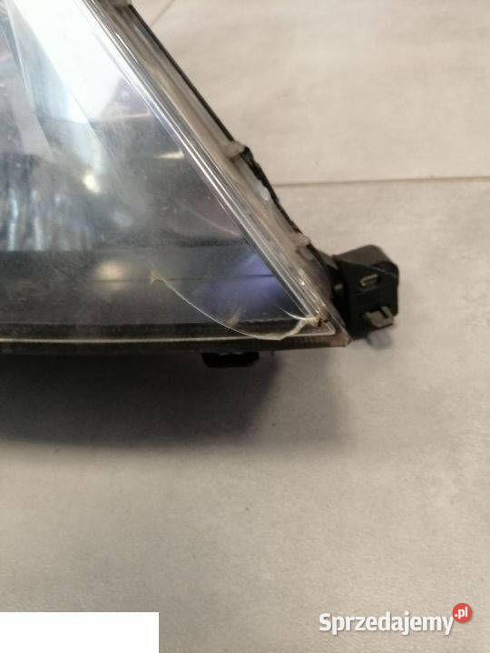 Honda Civic VIII ufo reflektor xenon uszkodzony Oświetlenie Kozubszczyzna sprzedam