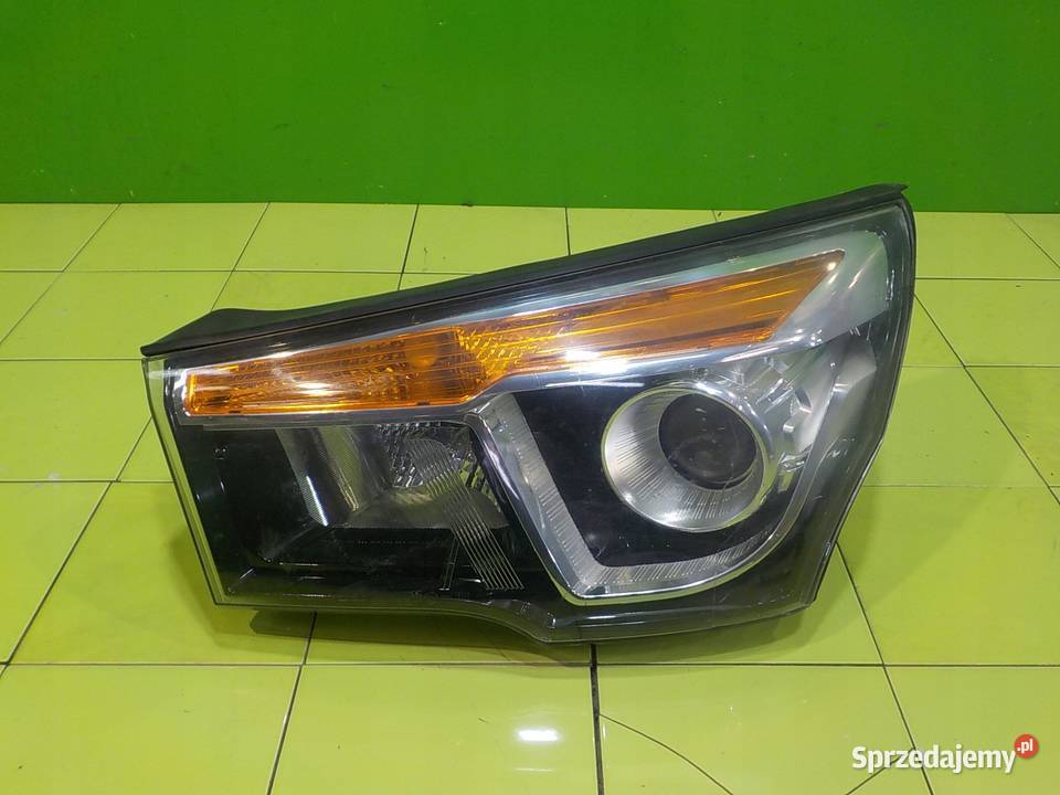 SSANGYONG RODIUS II TURISMO 20 B 13r lampa lewa Suków