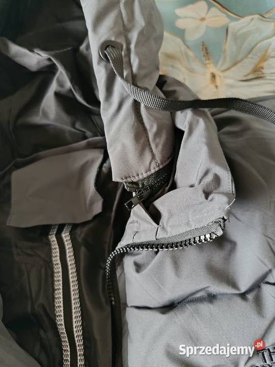 Kurtka zimowa The North Face ciepła i wygodna