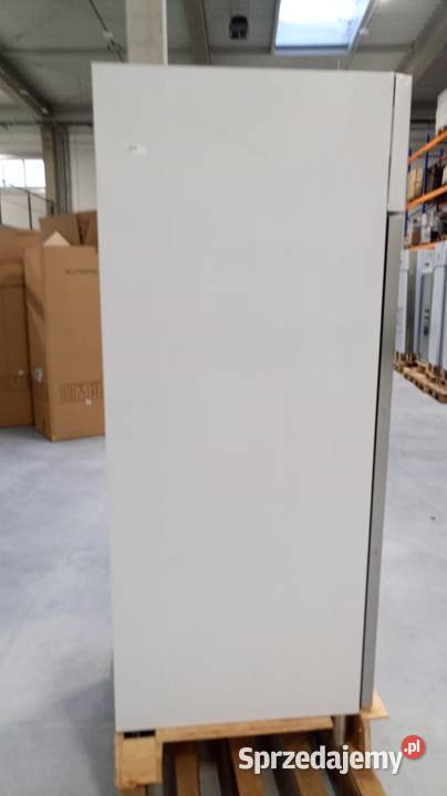 SZAFA CHŁODNICZA PRZESZKLONA 650 L YATO YG05225