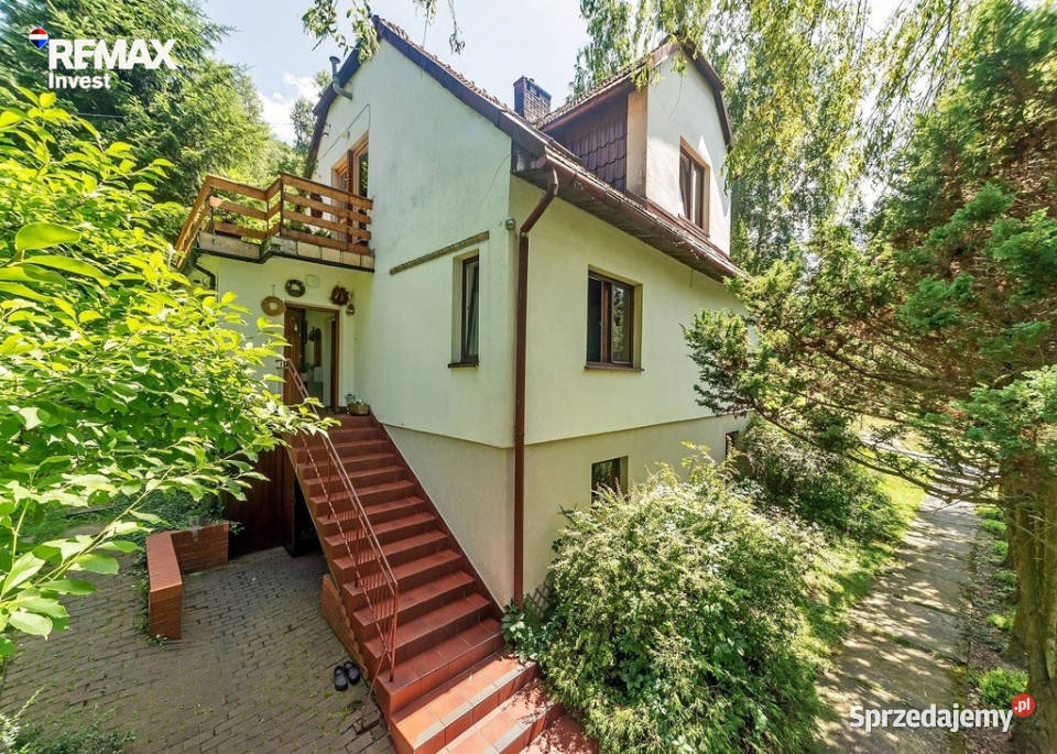Dom wolnostojący w otoczeniu lasu Targanice