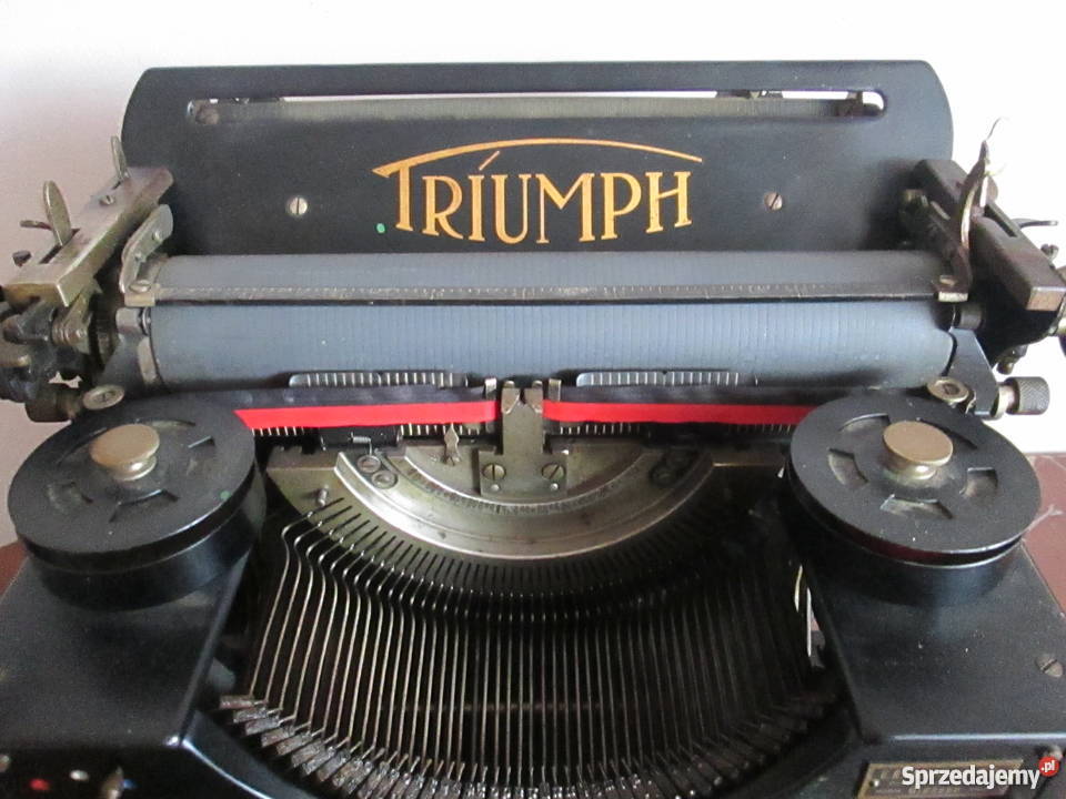 Stara maszyna do pisania TRIUMPH 1924 zabytek dolnośląskie Borów