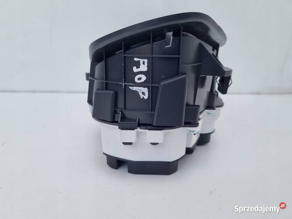 Volvo V40 II 20D Diesel LICZNIK ZEGARY TFT