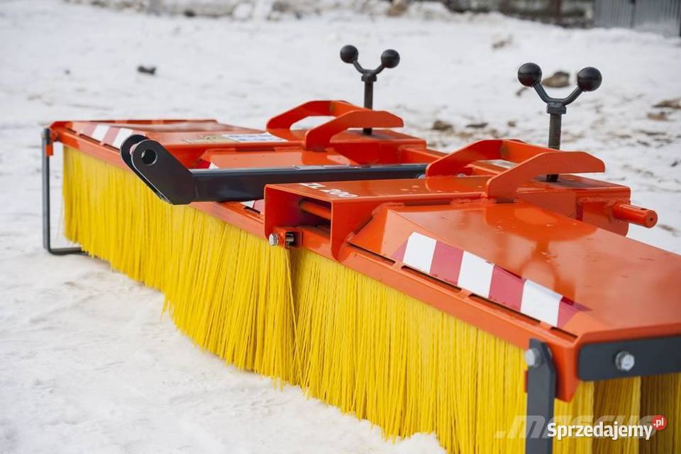 Zamiatarka ZLp 250 powierzchni magazynowych hal Końskie sprzedam