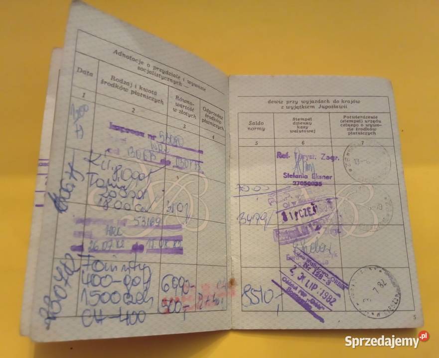 Sprzedam książeczkę walutową z PRL w zestawie