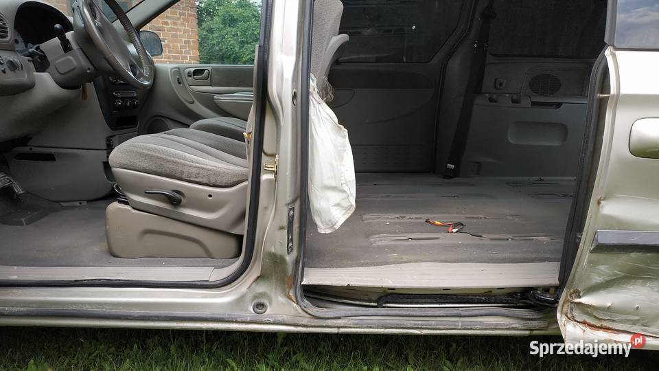 Chrysler Grand Voyager 2003 uszkodzony Kosarzew Dolny-Kolonia sprzedam