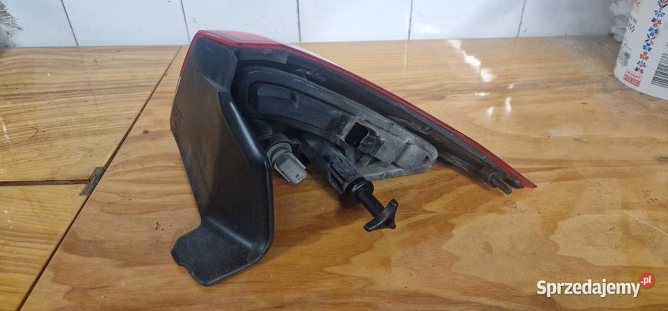 Lampa lewa w błotnik Renault Laguna 3 2011 Świętochłowice