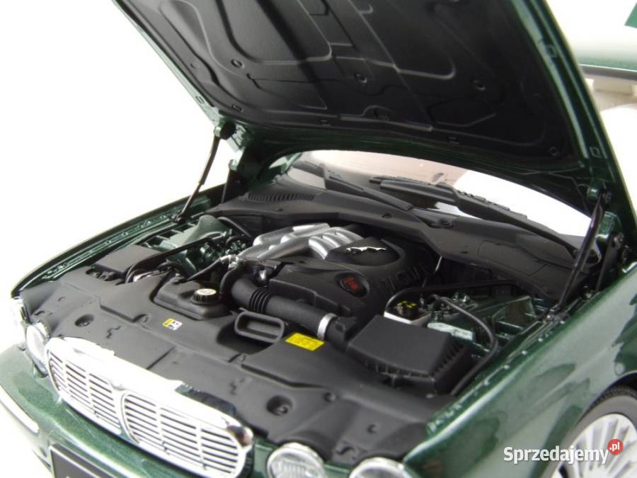 Jaguar XJ6 X350 118 Almost Real Gliwice
