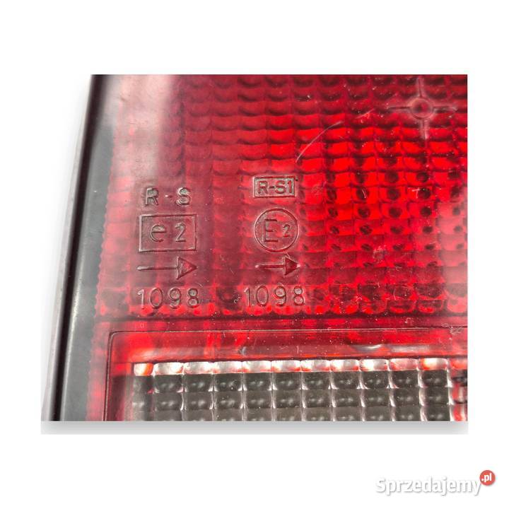 LAMPA PRAWA Peugeot 205 19831988 HTB tylna Chełm