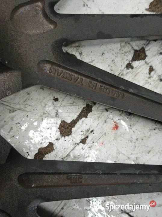 FELGA ALUMINIOWA R20 5X112 ET50 OC65MM 20X9J