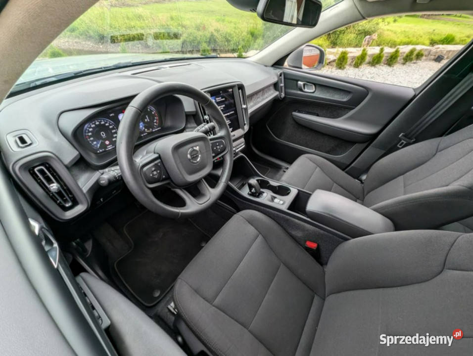 Volvo XC 40 xc40 T2 piekny szary kolor benzyna komputer pokładowy XC 40 Kamienna Góra