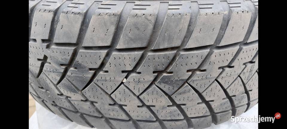 Opony zimowe komplet Łapy sprzedam