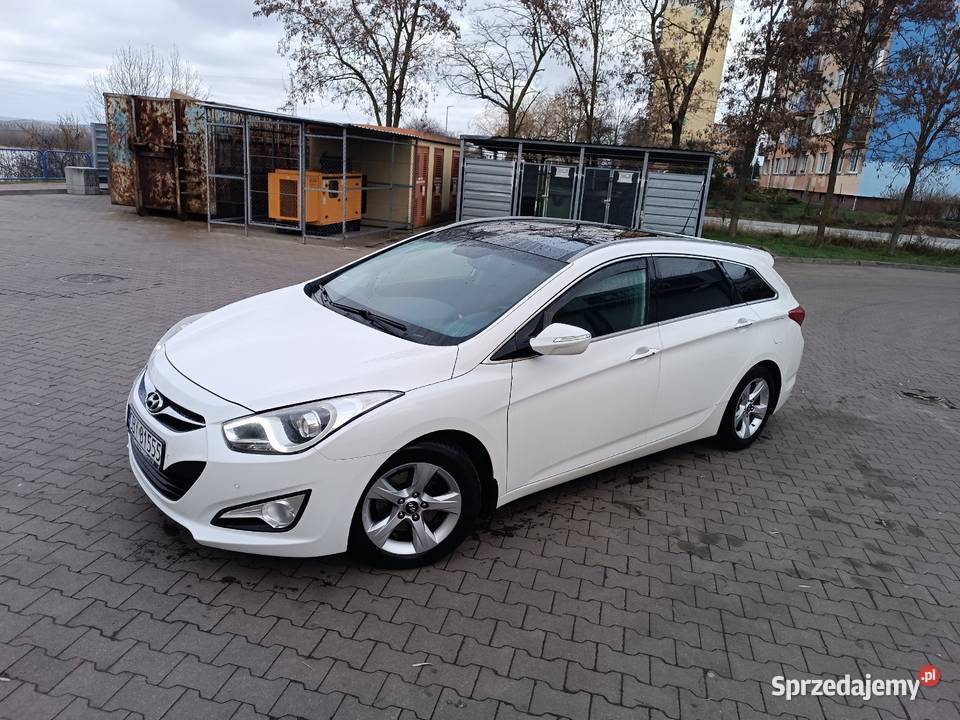 Hyundai i40 17 kamera cofania panoramahak