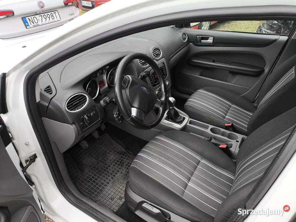 Ford Focus Mk2 w wersji kombi z silnikiem 16 Olsztyn