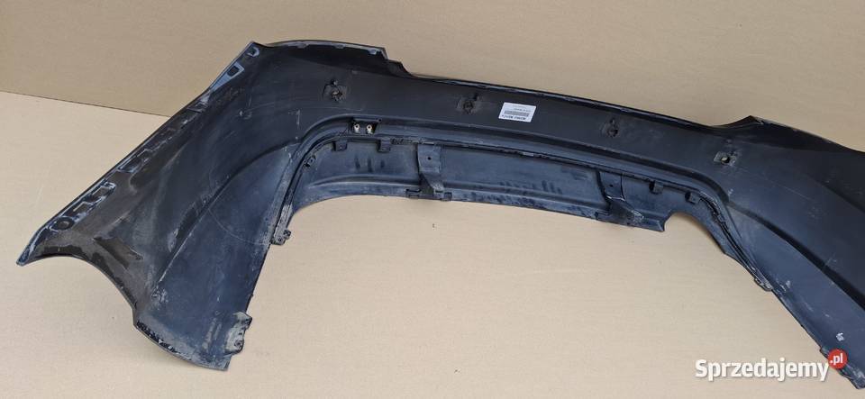 MERCEDES EKLASA COUPE W207 AMG ZDERZAK TYŁ TYLNY Bieleń