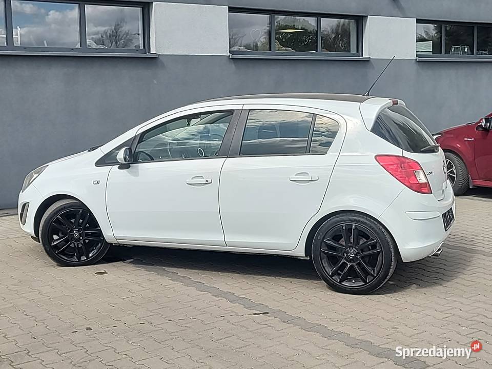 OPEL CORSA 14 BENZYNA welurowa tapicerka Leszno