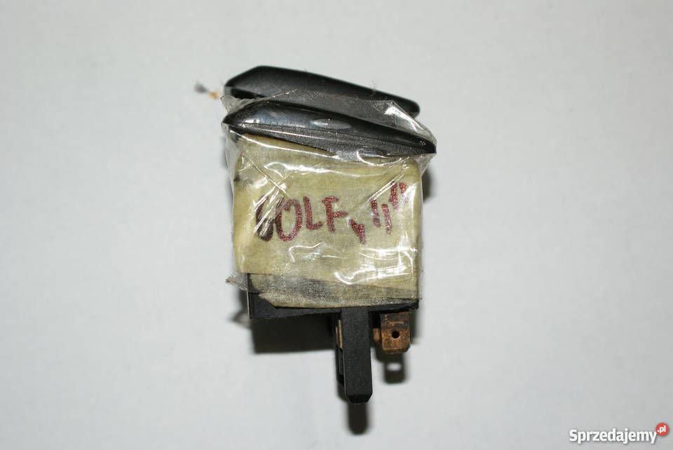 PRZEŁĄCZNIK OGRZEWANIA TYLNEJ SZYBY VW GOLF Białobrzegi sprzedam