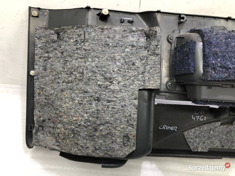 BOCZEK BAGAŻNIKA PRAWY TYŁ TOYOTA LAND CRUISER