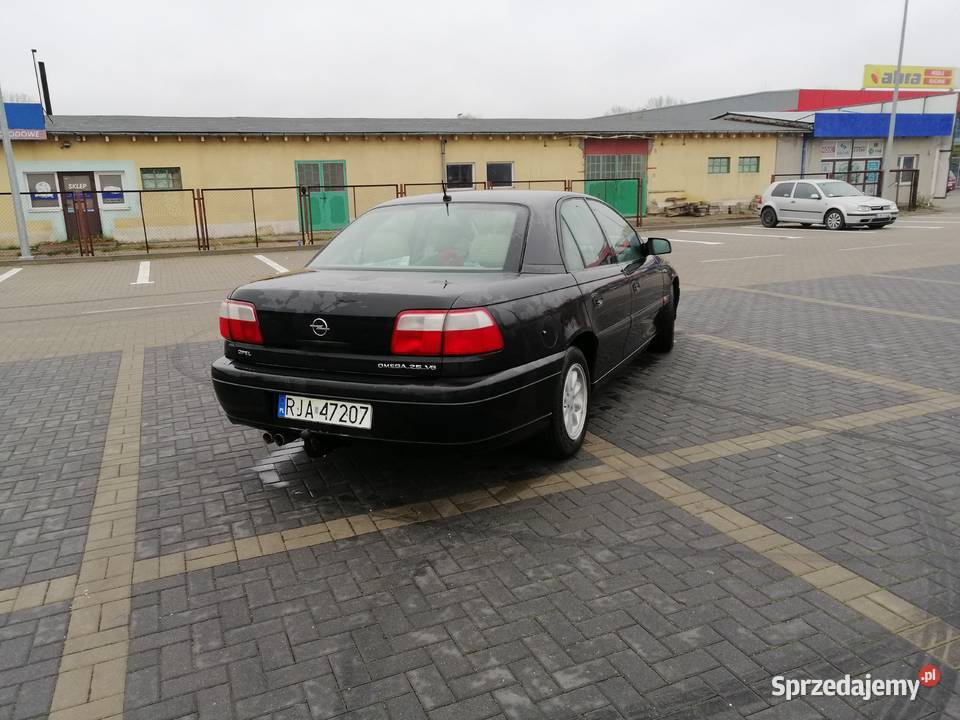 Opel Omega bfl 25v6 2000 podgrzewane fotele Hrubieszów