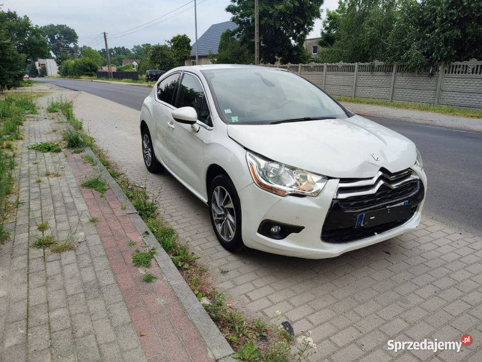 Citroen DS4 Ds4 światła przeciwmgielne Pleszew