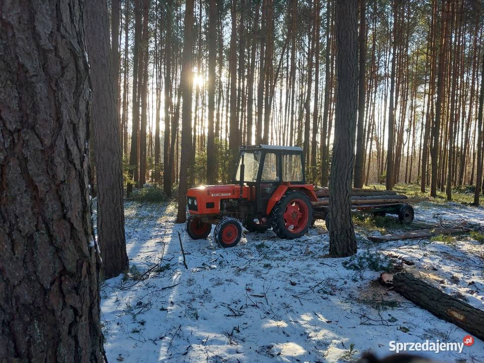 Ciągnik Zetor 4712 zarejestrowany 3 tłoki Stan Skrzynia biegów Manualna Nisko sprzedam