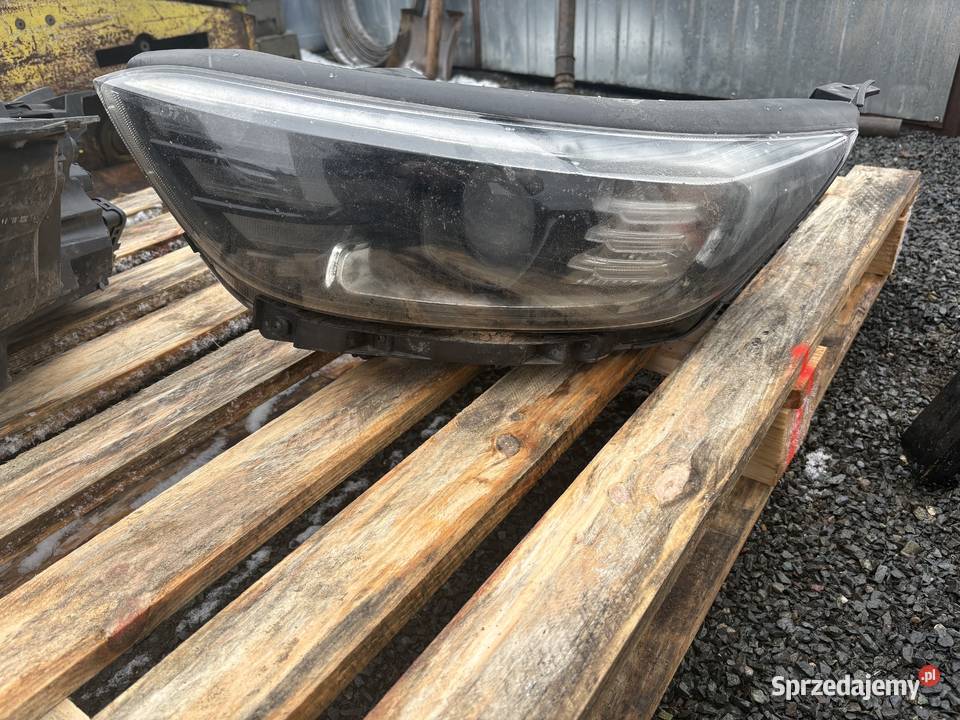 Kia Stonic lampy przód osobowe dolnośląskie