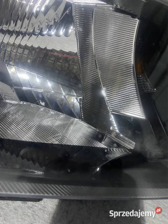 Lampa prawy przód Skoda Fabia III 6v1 tyc nowa prawe Jasienica