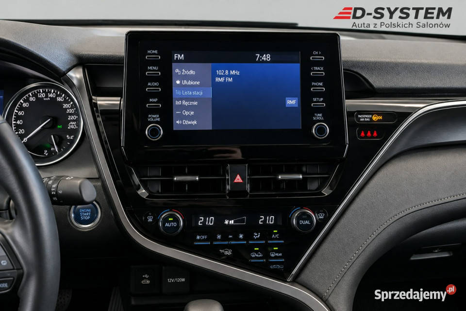 Toyota Camry 2021r Salon Polska 25 HYBRID isofix Białystok sprzedam