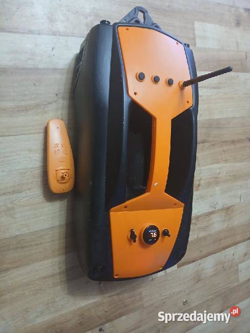 Łódka zanętowa katemaran D05 użyta dwa razy Piotrków Trybunalski