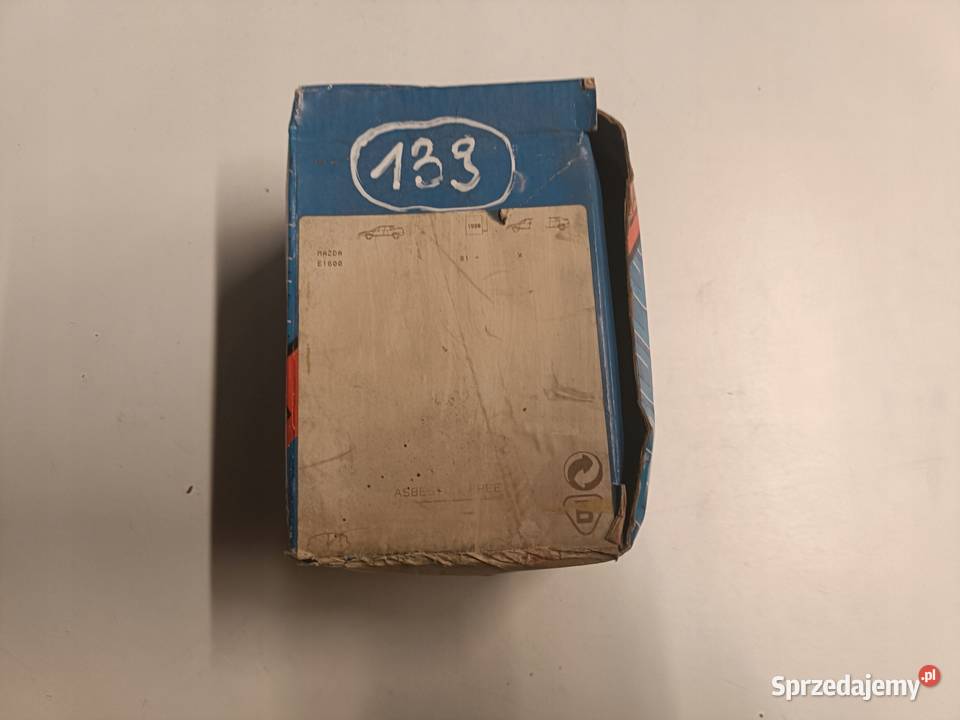 KLOCKI HAMULCOWE Mazda E1600 PRZEDNIE przód Rudka