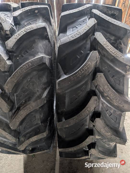 Sprzedam opony NOWE 42070R28