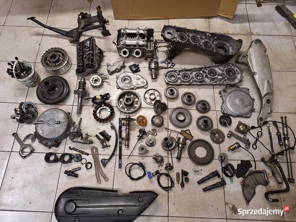 Suzuki Burgman 650 k5 silnik części dekiel tryb Silniki dolnośląskie Jelenia Góra sprzedam