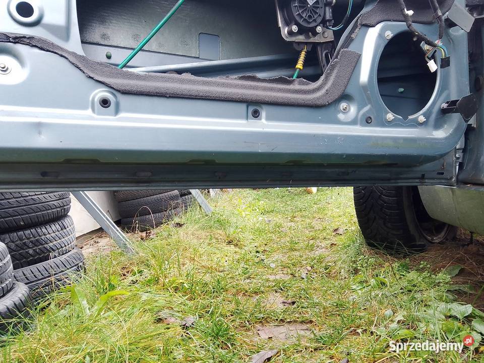 Drzwi BMW E46 compactlusterkozamekpodnośnik Kowala sprzedam