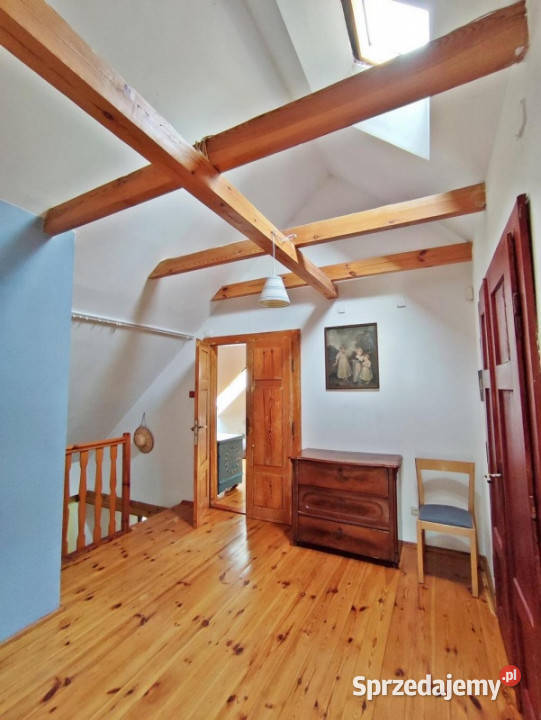 Drewniany dom w małej wiosce w lesie 35 centrum Dębe Wielkie sprzedam