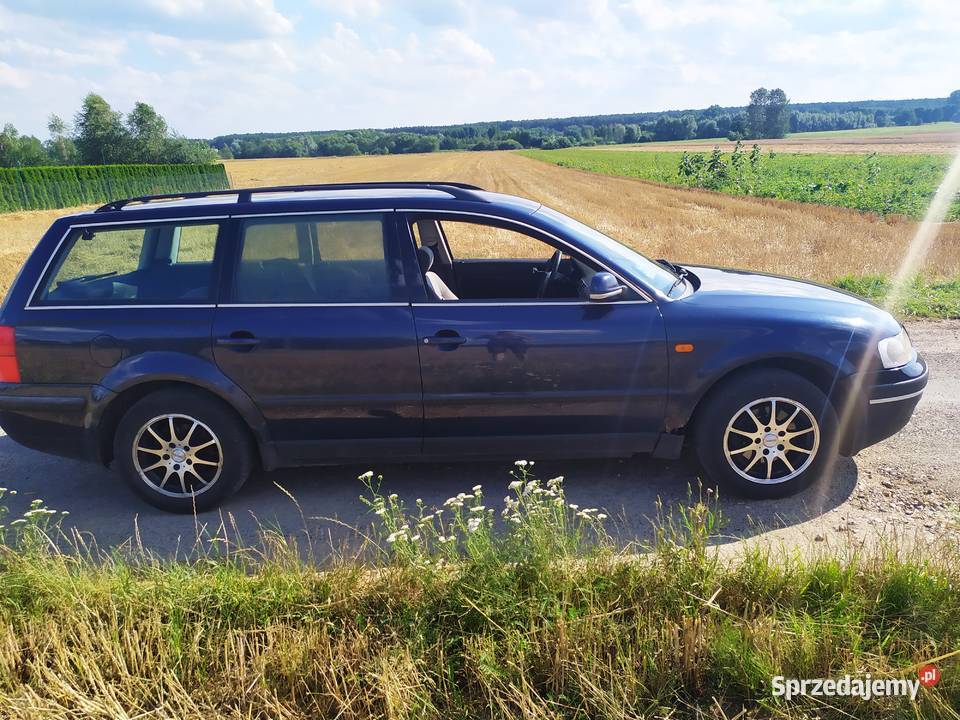 Volkswagen Passat B5 kombi 16 benzyna 313200km