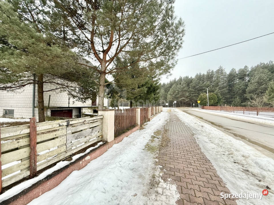 Dom z dużą działką Bławatków gm Piekoszów Liczba pokoi 7 Lesica