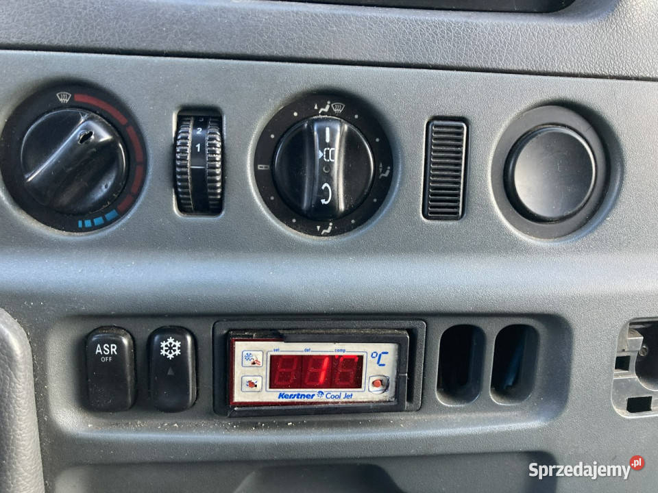 Mercedes Sprinter Sprinter 313 CDI Chłodnia Rok produkcji 2001 Syców