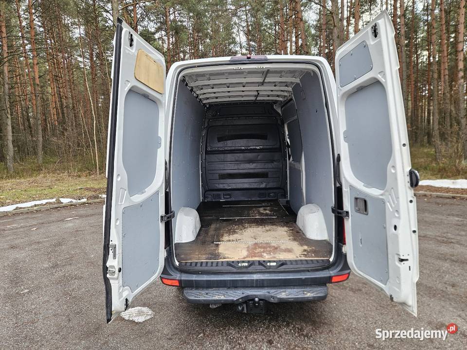 Volkswagen Crafter 1968 3 163 2013r 257 000 STAN Warszawa