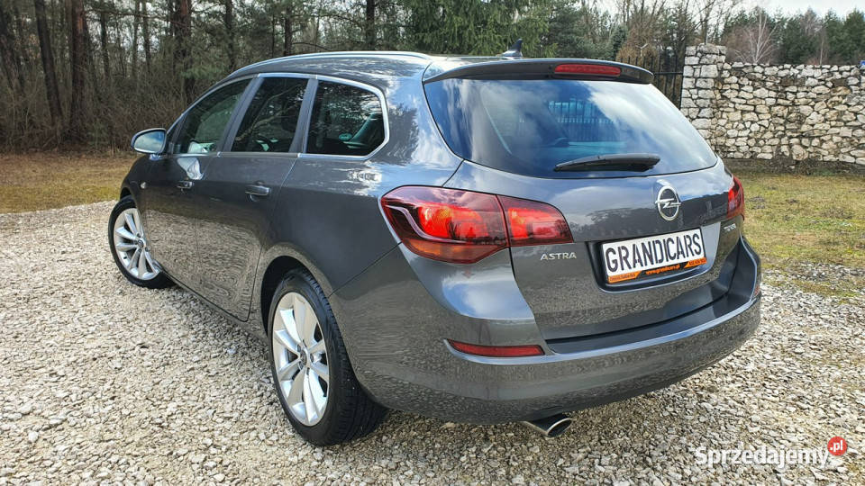 Opel Astra 16T 180 Sports Tourer Full Mega Stan komputer pokładowy Motoryzacja Chmielnik
