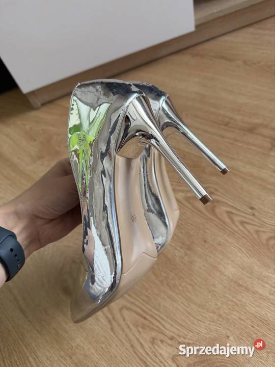 Buty na szpilce srebne NOWE Rybnik sprzedam