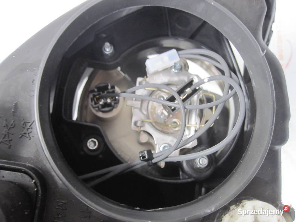 SEAT LEON II LIFT 10r lampa lewa przód Kielce