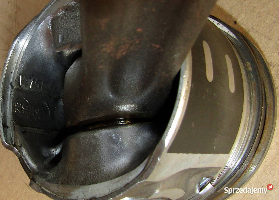 TŁOK KORBOWÓD CITROEN PEUGEOT FORD 16EHDI 8V osobowe Mysłaków