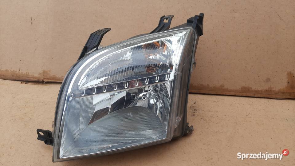 lampa przednia lewa Ford Fusion 0205r sprzedam