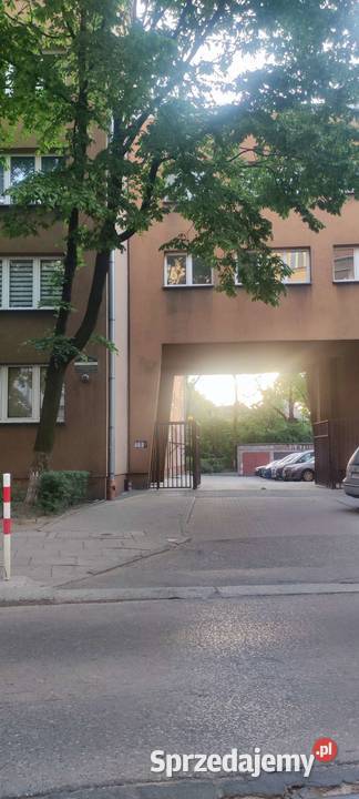 Sprzedam kawalerkę 32 m Bytom Grottgera sprzedam