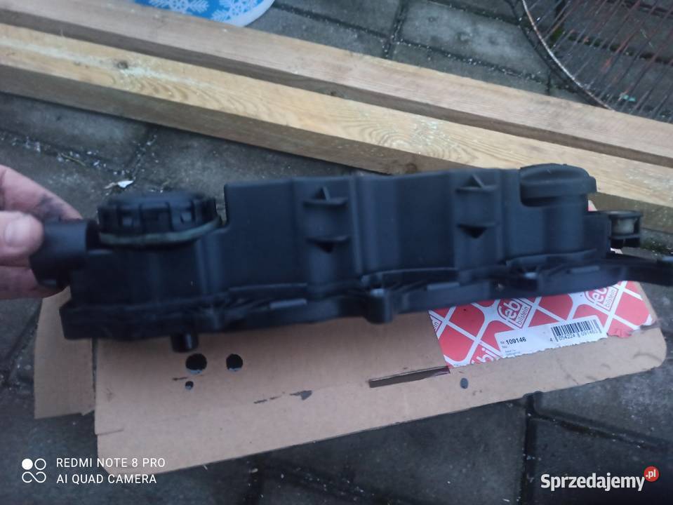 pokrywa zaworów volvo s40 16 diesel II generacja Będzino
