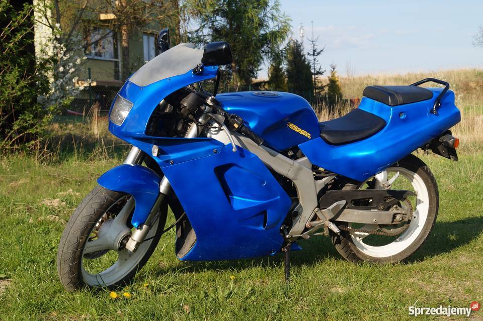 Sprzedam suzuki rg125 f 1km