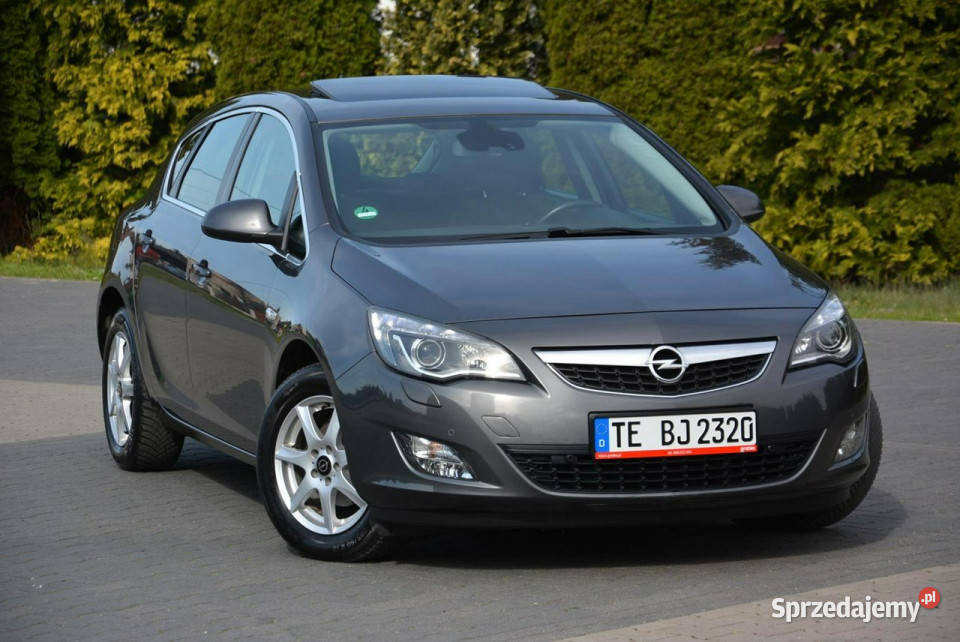 Opel Astra Cosmo Sport Xenon Ledy Navi
