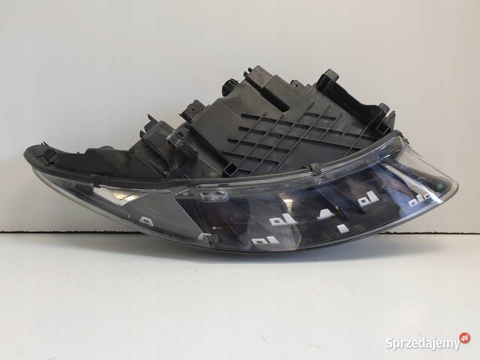 LAMPA LEWA Renault Megane III LIFT PRZEDNIA