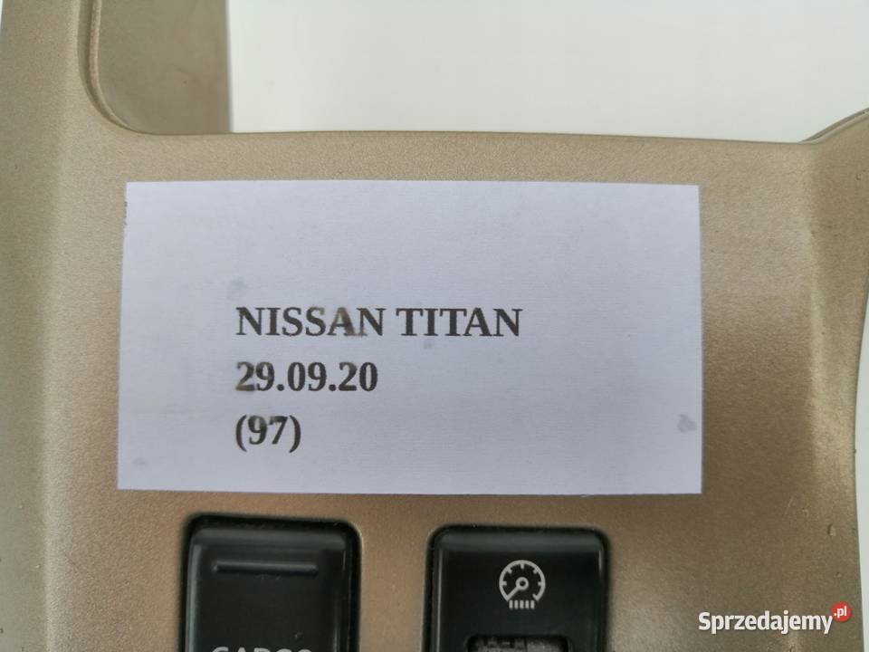 RAMKA OSŁONA LICZNIKA ZEGARÓW NISSAN TITAN Wyposażenie wnętrza wielkopolskie Nowy Tomyśl
